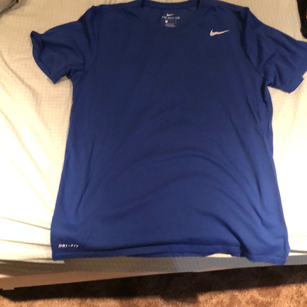 Nike T-shirt